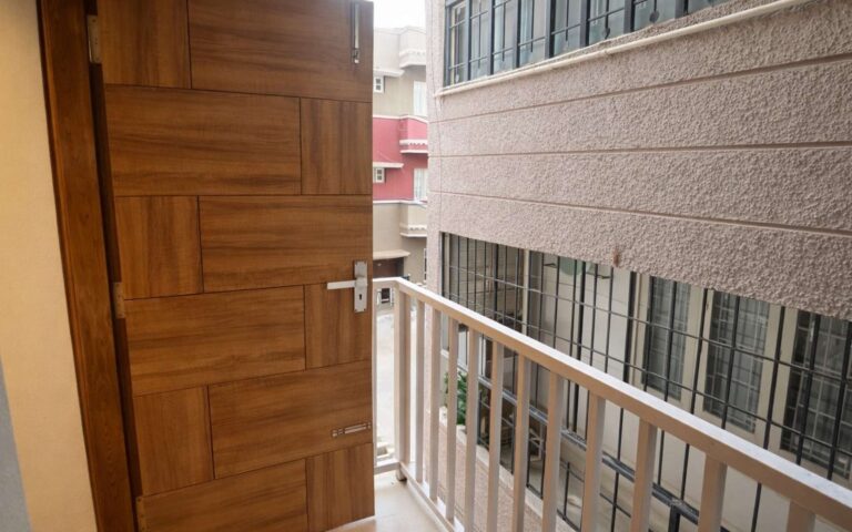 1bhk-balcony-apartment