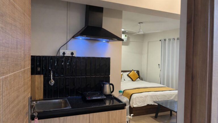 Furnished Studio Serviced Apartment