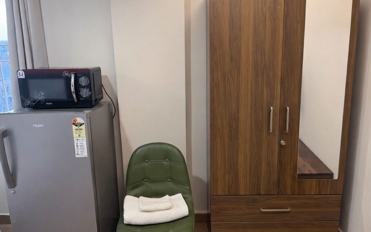 furnished-studio serviced-apartment